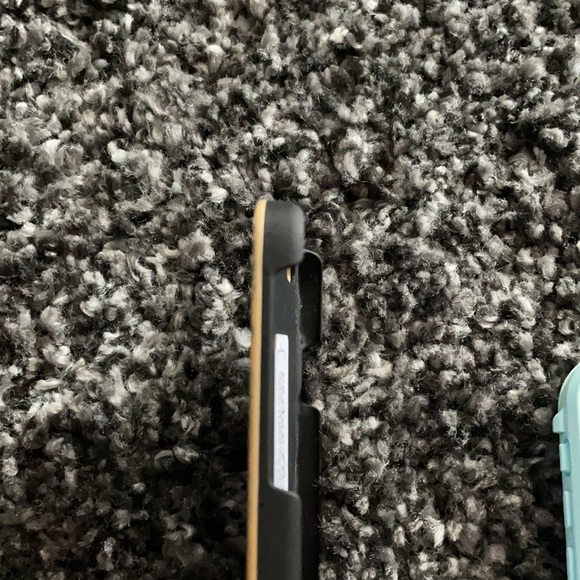 iPhone case - Picture 2 of 2